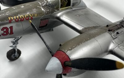 Weathering d’un avion de chasse : guide complet pour vieillir vos maquettes
