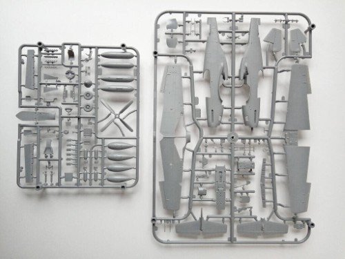 ARMA HOBBY 70069 P-51B Mustang DE LUXE SET 1/72 – Image 2