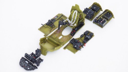 EDUARD 648812 P-38J cockpit 1/48 (TAMIYA)