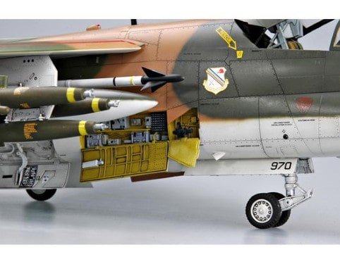 TRUMPETER 02245 A-7D CORSAIR II 1/32 – Image 25