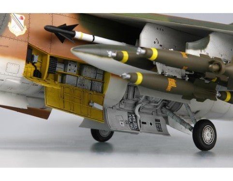 TRUMPETER 02245 A-7D CORSAIR II 1/32 – Image 26