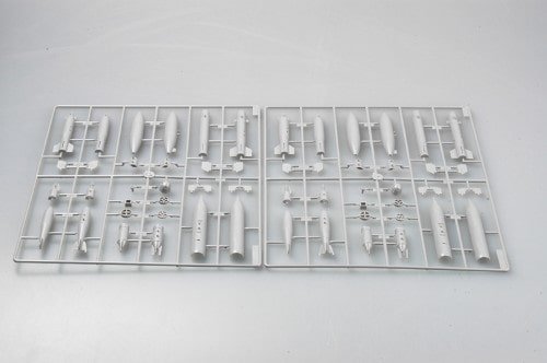 TRUMPETER 02271 SU-30 MKK FLANKER-G 1/32 – Image 7