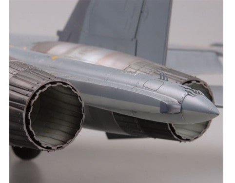 TRUMPETER 02271 SU-30 MKK FLANKER-G 1/32 – Image 18