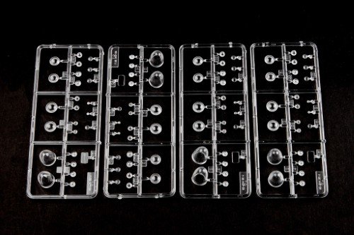 TRUMPETER 02277 SU-25B 1/32 – Image 29