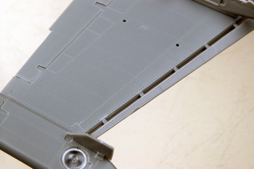 TRUMPETER 02277 SU-25B 1/32 – Image 20