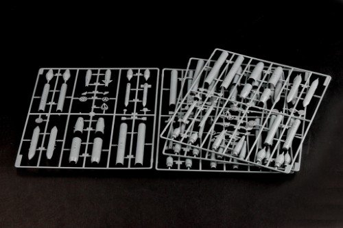 TRUMPETER 02277 SU-25B 1/32 – Image 39