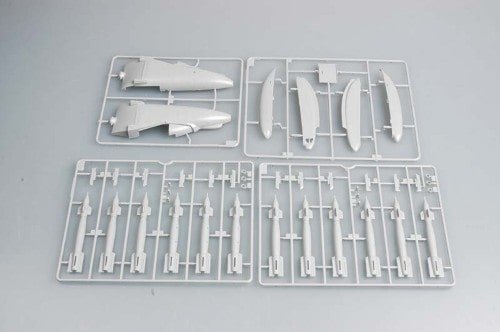 TRUMPETER 02285 AV-8B NIGHT ATTACK HARRIER II 1/32 – Image 10