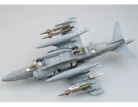 TRUMPETER 02285 AV-8B NIGHT ATTACK HARRIER II 1/32 – Image 15
