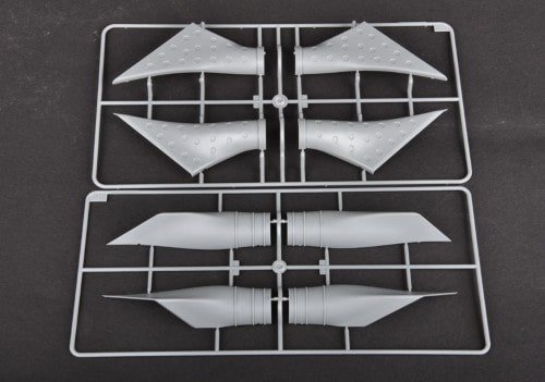 TRUMPETER 03219 F-117A NIGHTHAWK 1/32 – Image 2