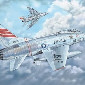 TRUMPETER 03221 F-100C Super Sabre 1/32